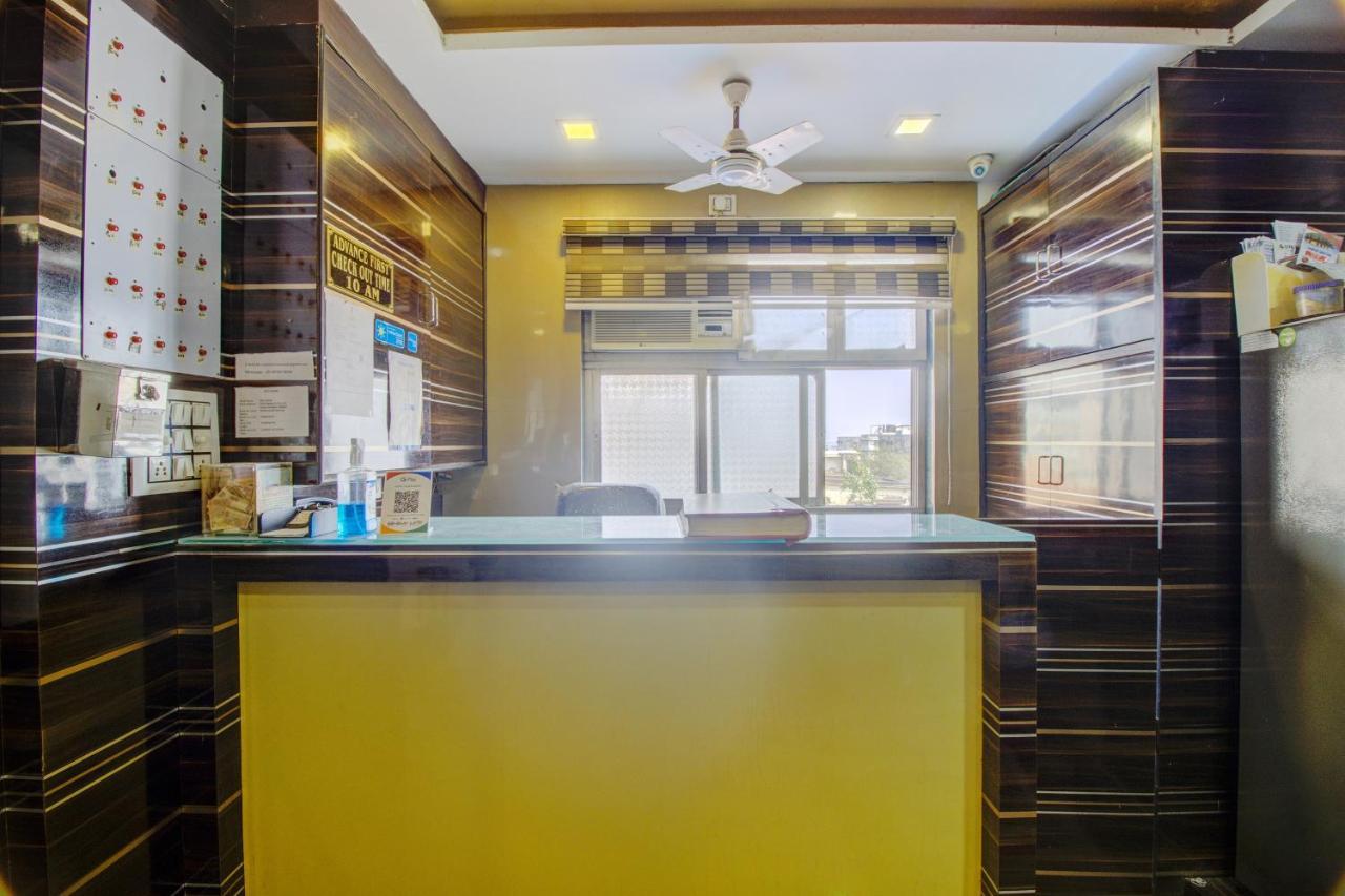 Oyo 76486 Silver Moon Mumbai Luaran gambar