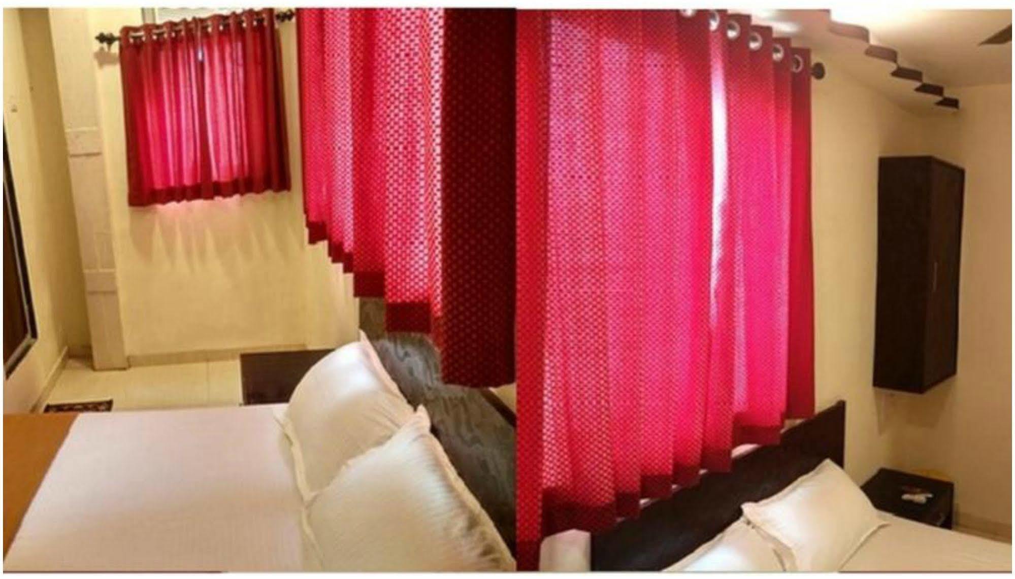 Oyo 76486 Silver Moon Mumbai Luaran gambar
